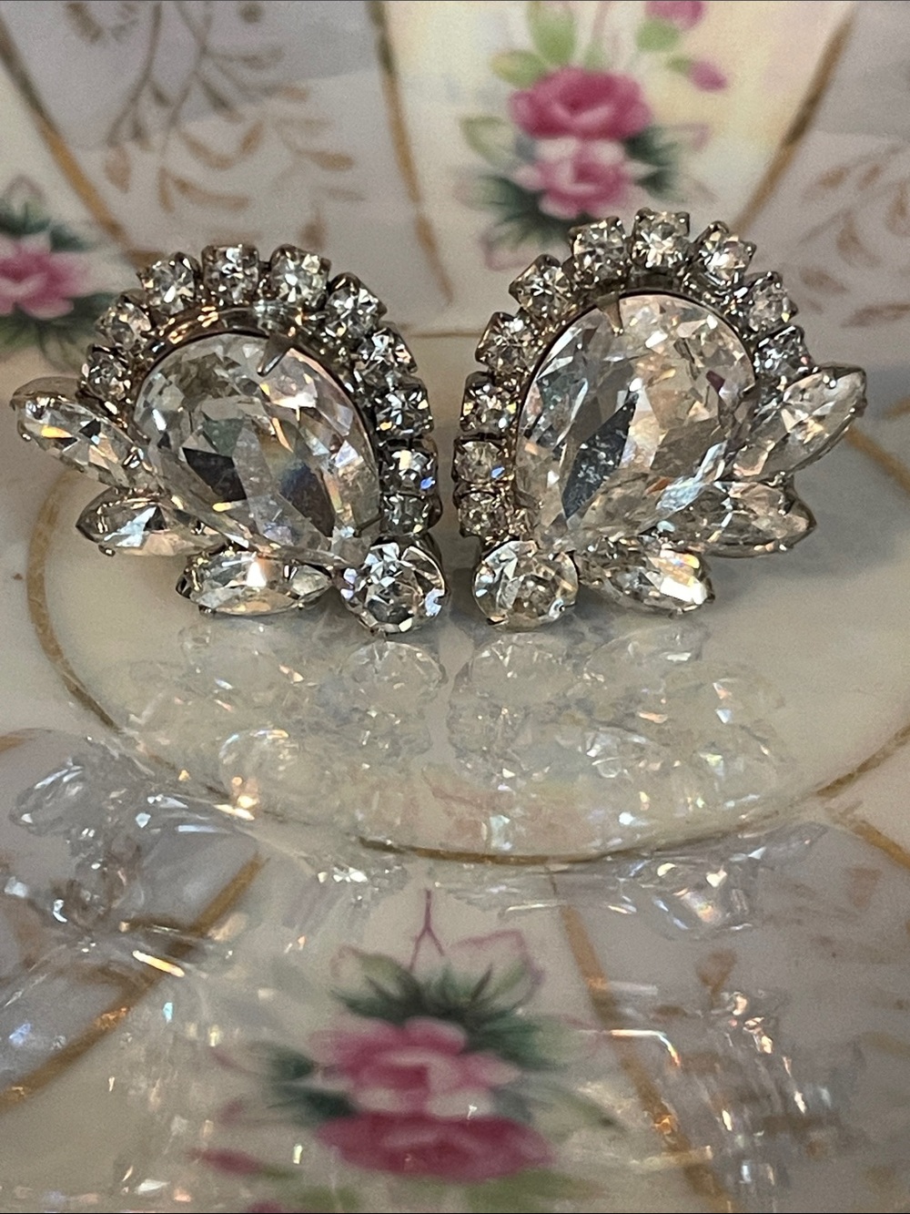 Vintage Mid-Century Cocktail-Style Clear Crystal Rhinestone Earrings